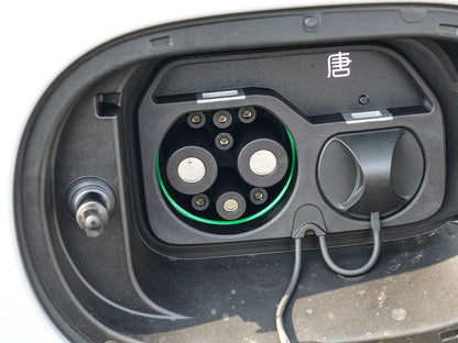 BYD Tang DM-i 2025 – Híbrido Enchufable 115 km Premium