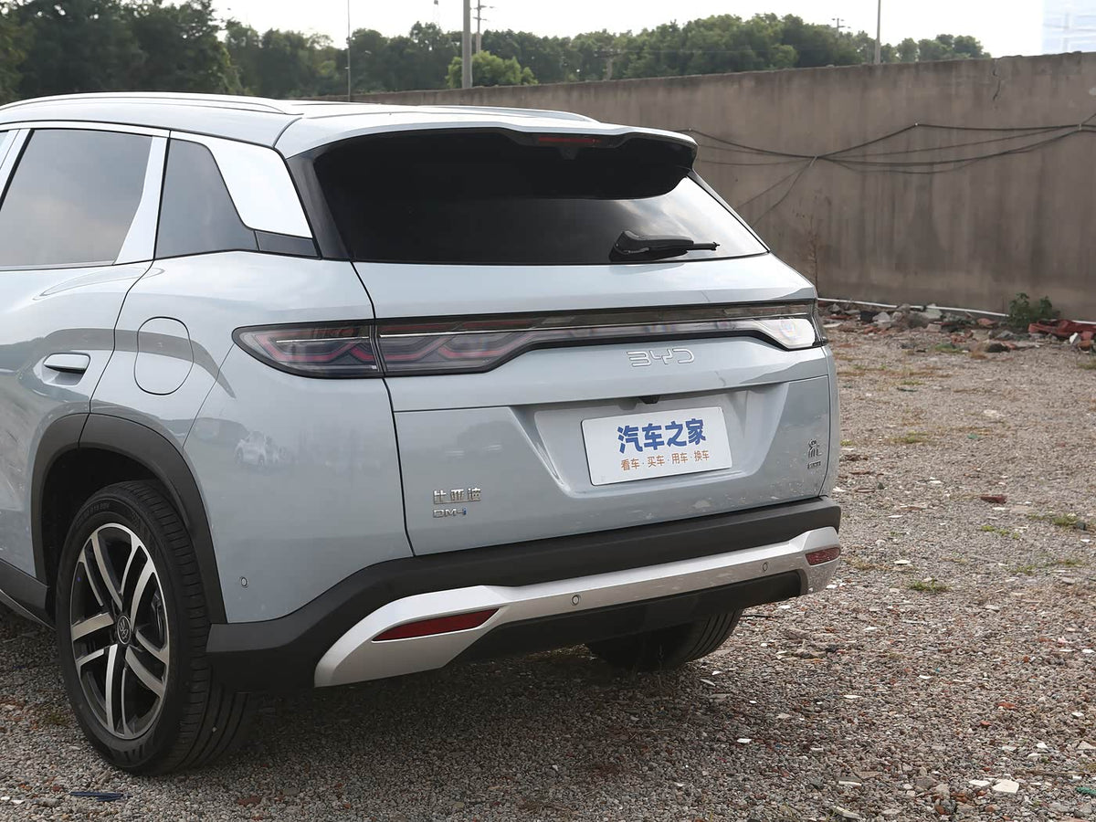 BYD Song L DM-i 2026 – Híbrido Enchufable 130 km Edición Superior